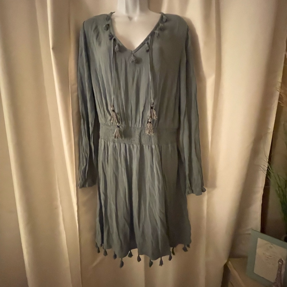 Knox Rose Size M Super Cute dress with tassels new never worn. Retro look